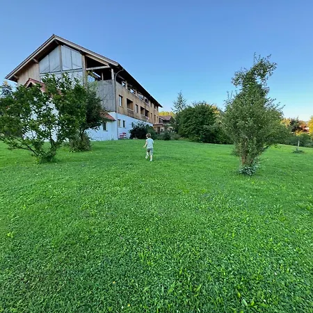 Eibele Apartment *